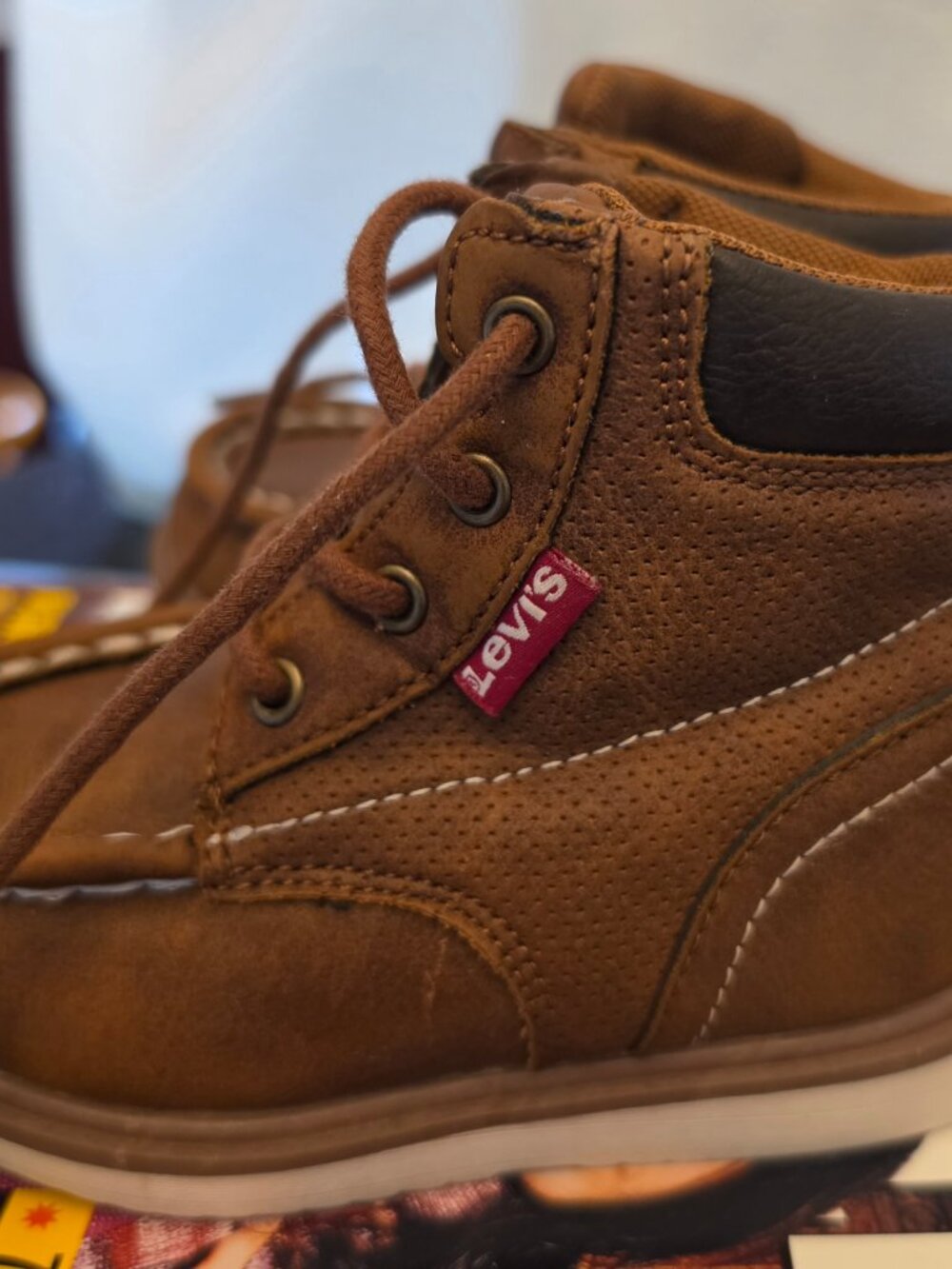 Levi's Kids 7Y Unisex MOC toe boot brown/tan